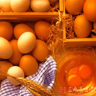 每天吃一个鸡蛋是不少长寿者延年益寿的经验之一