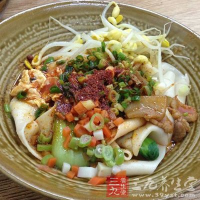 biangbiang面”吃面要喝汤