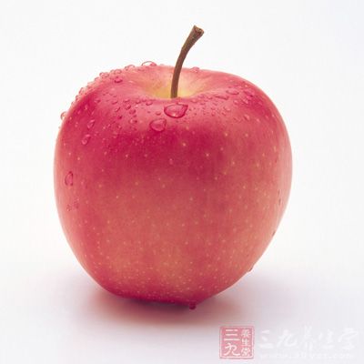 苹果中含纤维素可刺激肠蠕动，加速排便，故又有通便作用