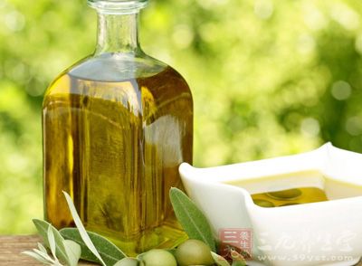 有证据显示，在某些类型食品中的脂肪有抗癌特性，对健康有益，包括橄榄油