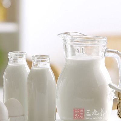 抗衰老食品八：牛奶
