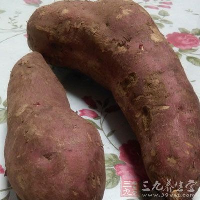 不仅红薯营养丰富，红薯叶也富含丰富的植固醇