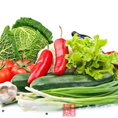 平时饮食注意清淡，不可过饱，多食新鲜蔬菜和瓜果
