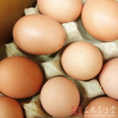 鸡蛋含有丰富的蛋白质、脂肪、维生素