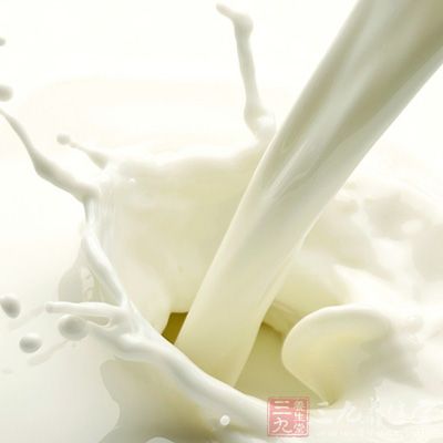 牛奶含有人体必需的色氨酸