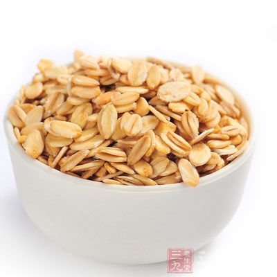 燕麦片、核果、种子、谷物、豆制品都富含植物蛋白