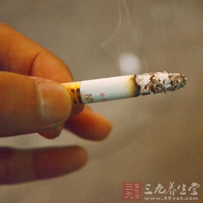 香烟在燃烧的时候会释放38种有毒的化学物质