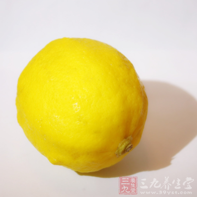 柠檬是一种富含维生素的水果
