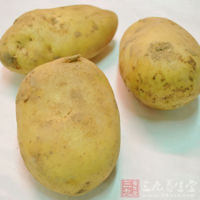 一公斤新鲜的土豆可以产生四百多千卡的热量