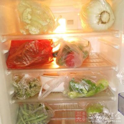 所有食物放入冰箱都应密封