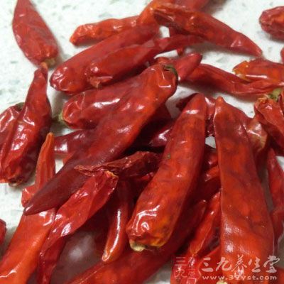一般人都知道多吃辣椒会使人燥热、上火