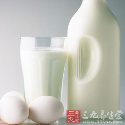 凡有渣及牛奶等易产气的流质均不可食