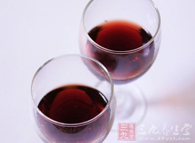 红葡萄酒中含有阿司匹林的成分