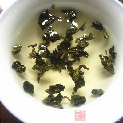 绿茶里含有儿茶素可以起到抑制癌症的作用
