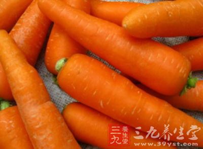 血压低患者不宜食用，胡萝卜中含有琥珀酸钾盐”的成分