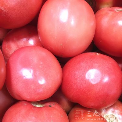 西红柿不仅营养丰富，且具有较强的清热解毒、抑制病变功效