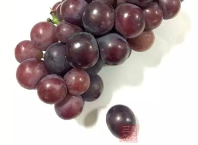 葡萄可以帮助肝脏清除人体内的垃圾