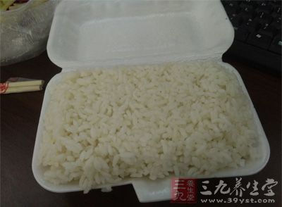 主食即每日三餐的米、面、馒头