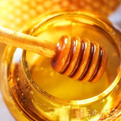 添加调味品在苦味药液中加入蜂蜜、蔗糖等