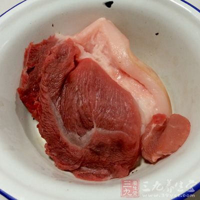中国人均肉类消费量为62.7公斤，年均增速达2.2%