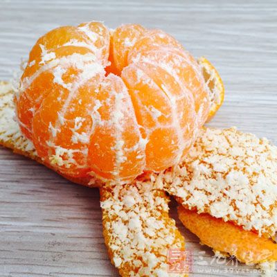 吃蒸橘子还有一个好处那就是可以和胃，健脾