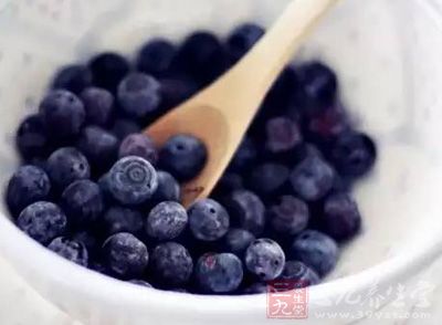 蓝莓是医学界公认的糖尿病患者可食用水果之一