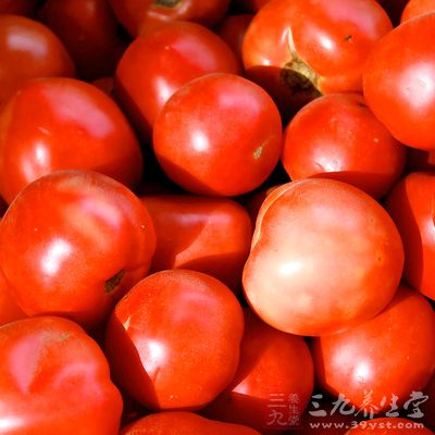 西红柿、红椒、甜菜等红色蔬菜富含抗氧化剂