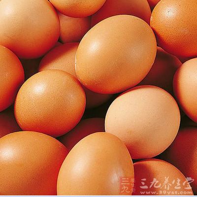 鸡蛋富含维生素B2，吃鸡蛋具有预防肝癌的作用