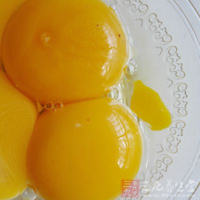 每天早晨吃上一个水煮鸡蛋就能大大降低患乳腺癌地风险性