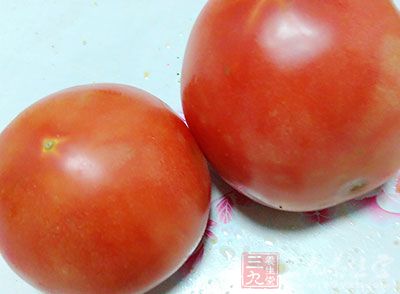 西红柿——减少皮肤辐射损伤，并可以祛斑美白