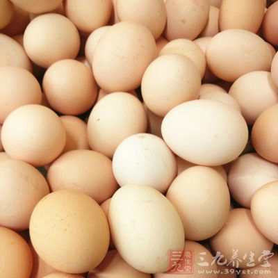 每周吃3-7个鸡蛋，每个鸡蛋约含74单位热量