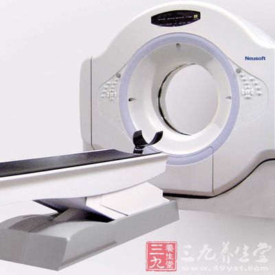 腕部MRI和CT检查可提供有用的临床信息，可用以了解腕管内情况
