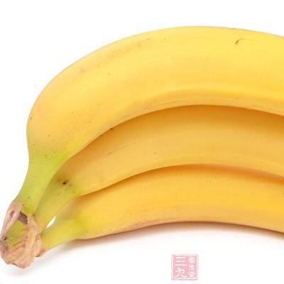 香蕉中的钾离子有抑制钠离子收缩血管和损坏心血管的作用