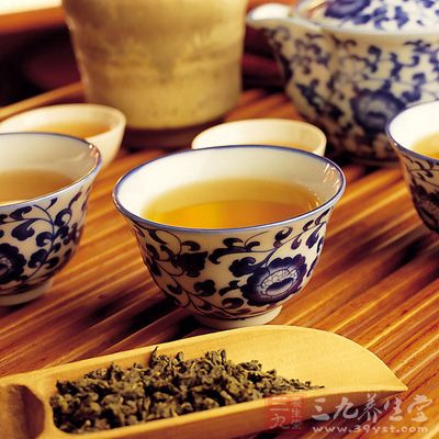 雪梨菊花茶——消食解腻清热润肺