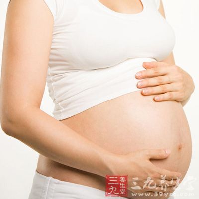 妇女在妊娠期间，由于内分泌的变化，引起皮肤抵抗真菌感染的能力下降，易患脚气