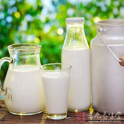 牛奶是消化等病人最好的饮品