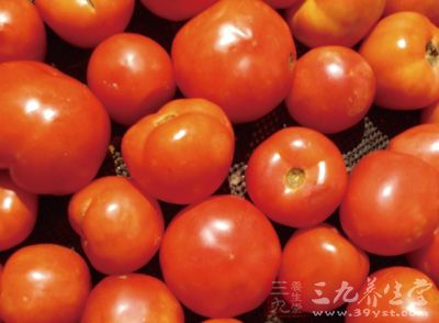 番茄含有丰富的果胶等食物纤维