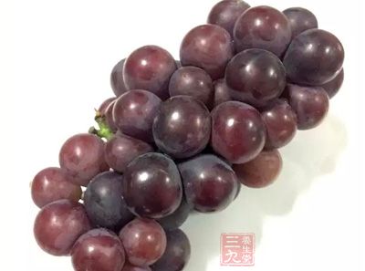 葡萄是一种营养价值极高的水果
