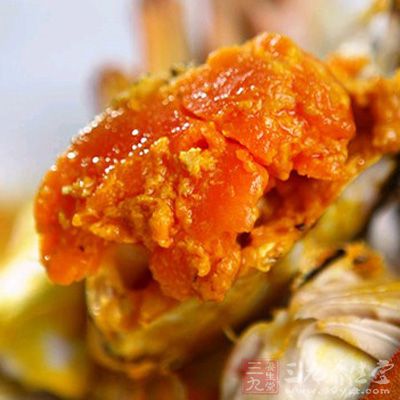 蟹黄里含有大量的胆固醇
