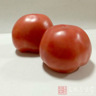 西红柿含有大量的果胶、柿胶酚、可溶性收敛剂等成分