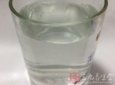 白开水如果存放三天以后，就可以产生亚硝酸盐
