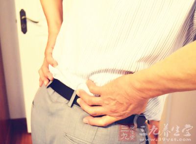 病变压迫或侵犯腹腔神经丛可出现腰背酸痛