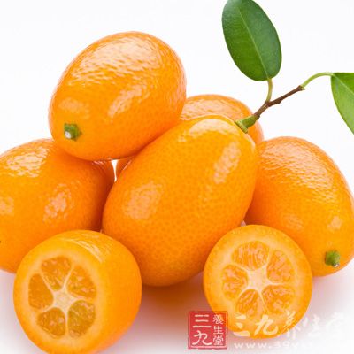 金橘甘酸、平温，具有润肺、开胃健食、止渴生津的功效