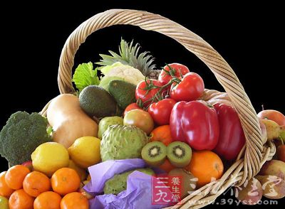 多食新鲜蔬菜，粗粮如豆类，黄豆制品，南瓜，玉米