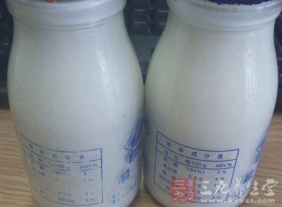 可适量饮用牛奶以保护胃黏膜