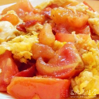 西红柿炒鸡蛋健胃消食,温中化浊