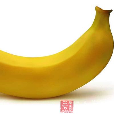 由于香蕉中含有大量的水溶性纤维，因此它具有很好的通便作用