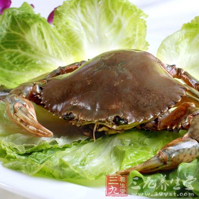螃蟹含有丰富的蛋白质及微量元素，对身体有很好的滋补作用