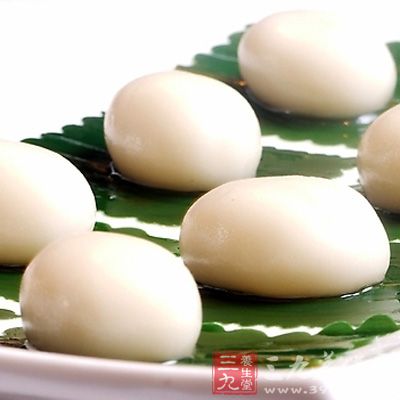 乳鸽蛋清理身体内长期淤积的毒素，增进身体健康