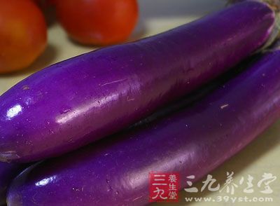 茄子皮的紫色来源于花青素及其糖苷